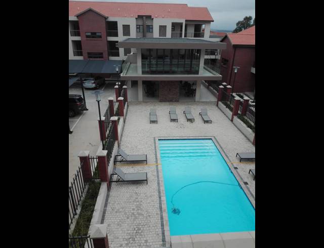 2 BEDROOM APARTMENT FOR SALE IN UMHLANGA RIDGE